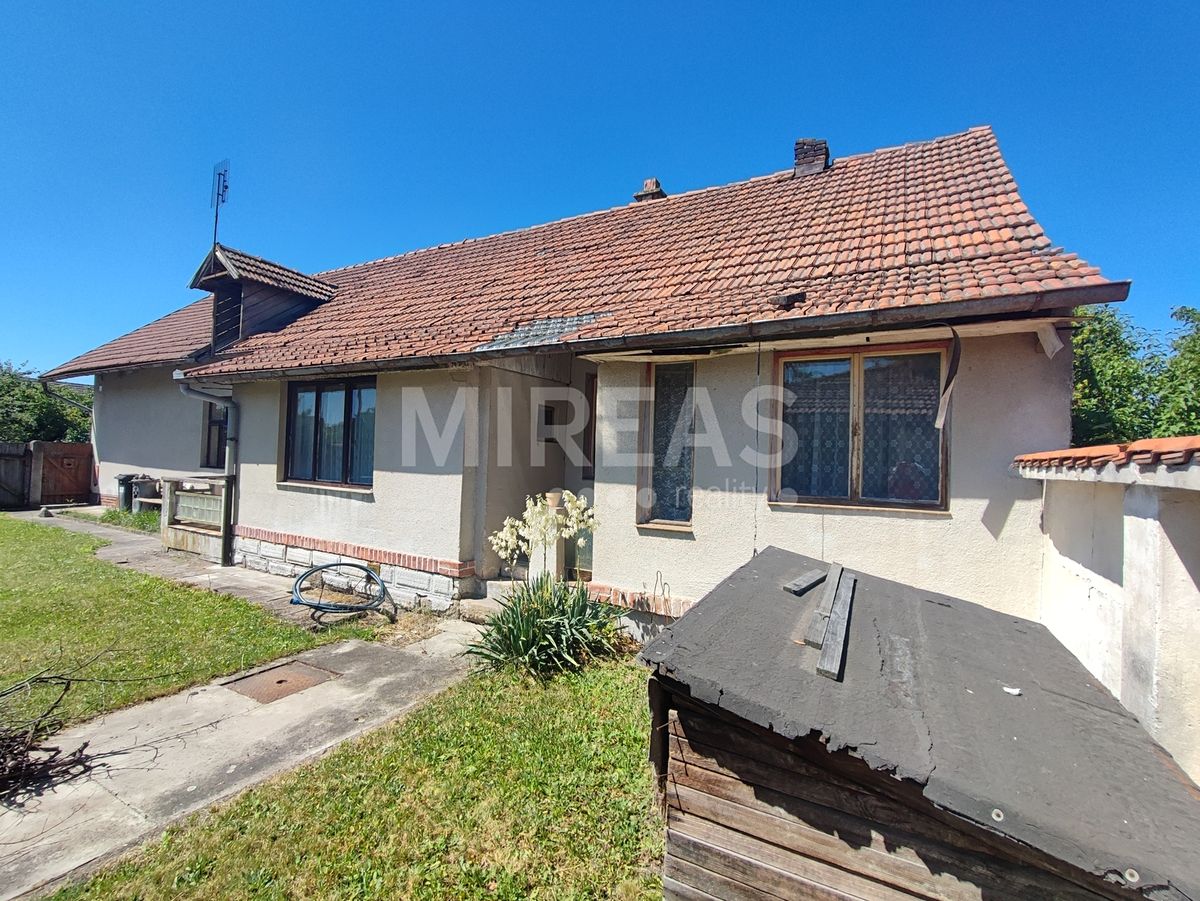 Prodej rodinného domu 105 m², pozemek 677 m² – fotografie 3