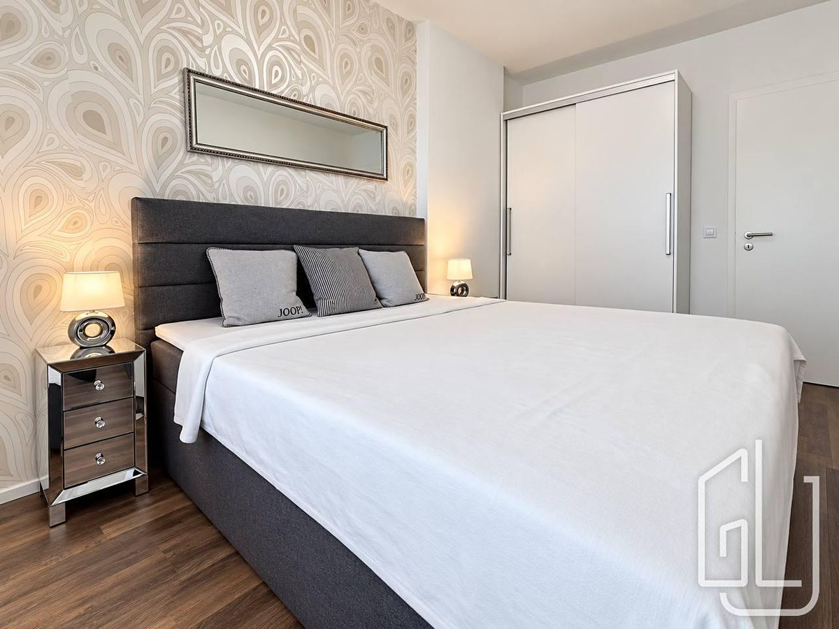 Pronájem bytu 2+kk 70 m² – fotografie 5