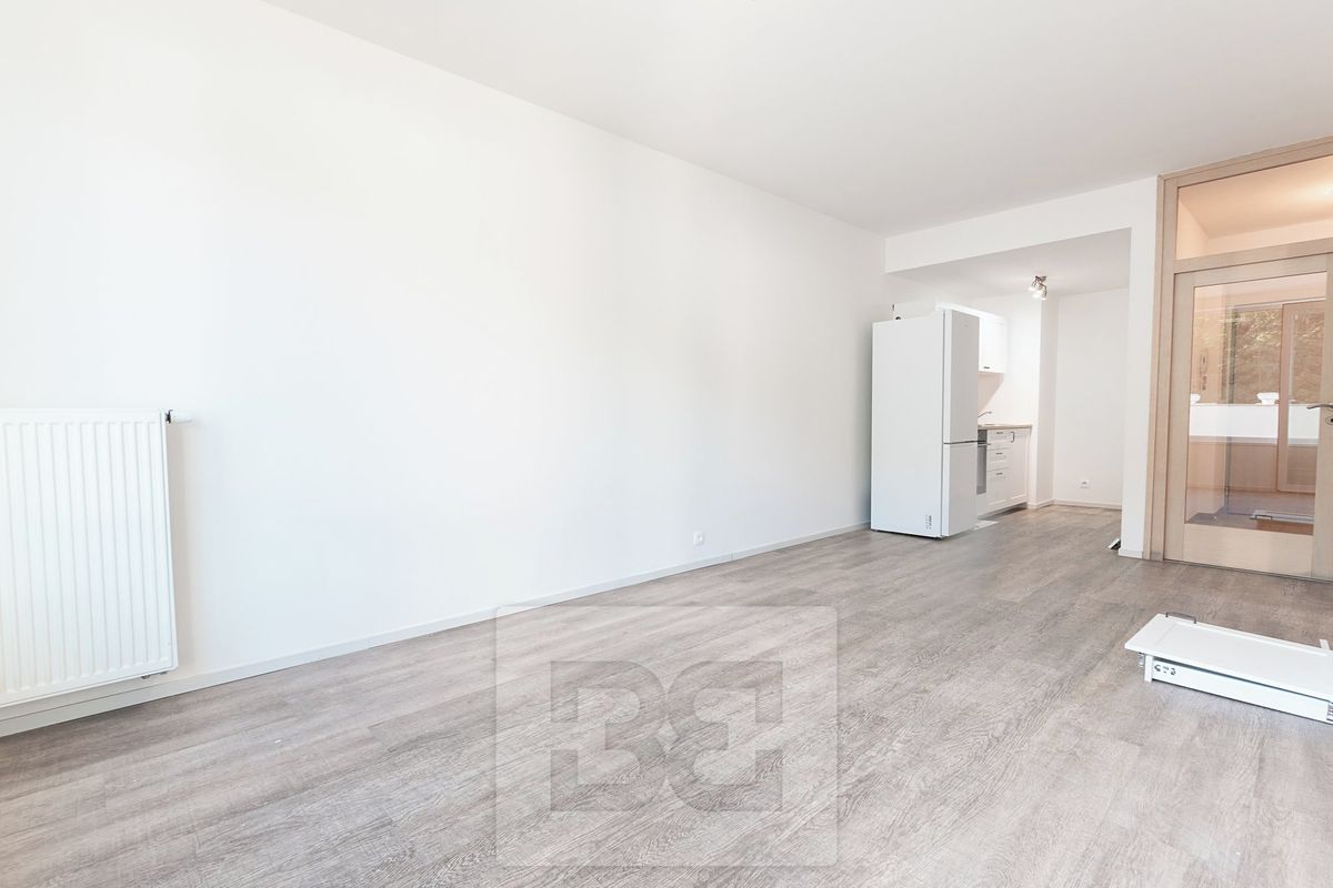Pronájem bytu 2+kk 43 m² – fotografie 4