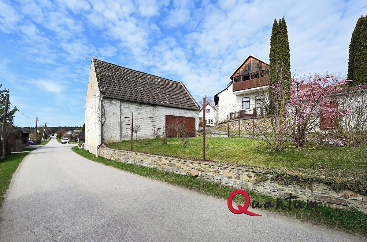 Prodej rodinného domu 135 m², pozemek 648 m² – fotografie 3