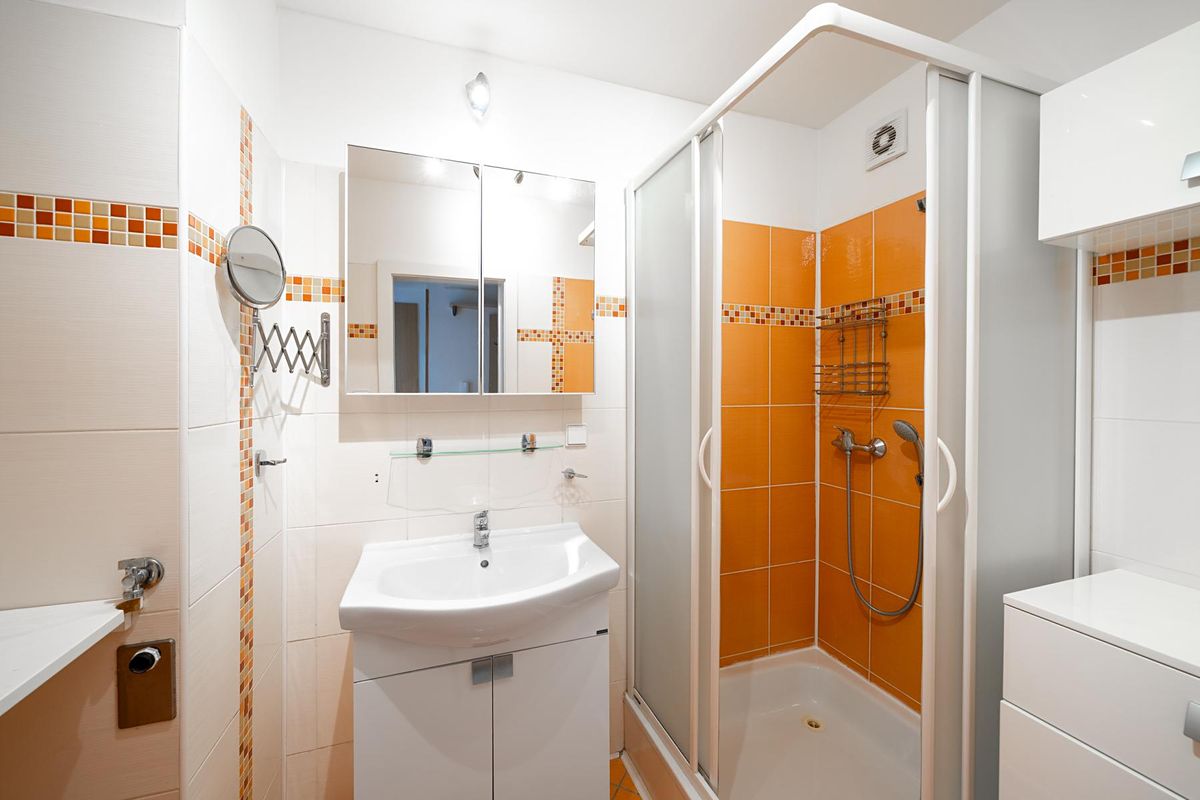 Pronájem bytu 3+1 61 m² – fotografie 2