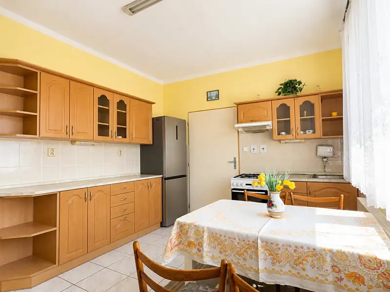 Prodej rodinného domu 90 m², pozemek 803 m², Dřínov – náhled fotky 2
