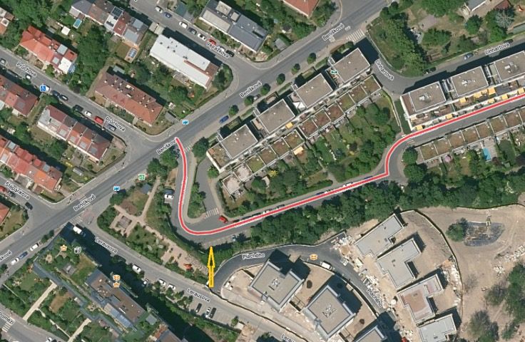 Pronájem garážového stání 12 m² – fotografie 3