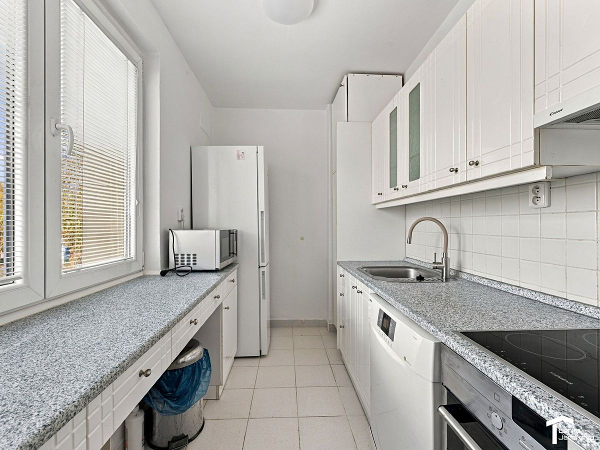Pronájem bytu 3+1 65 m² – fotografie 2