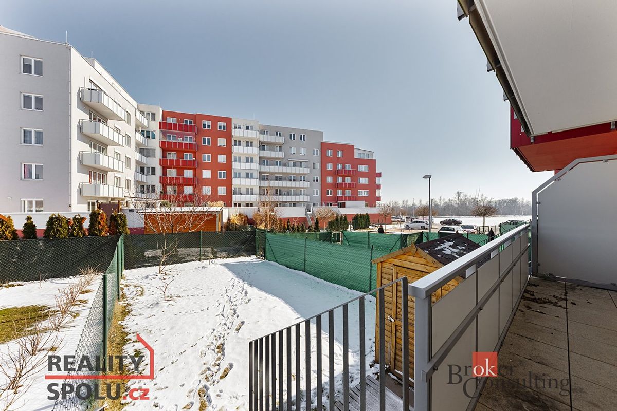 Pronájem bytu 1+kk 31 m² – fotografie 3