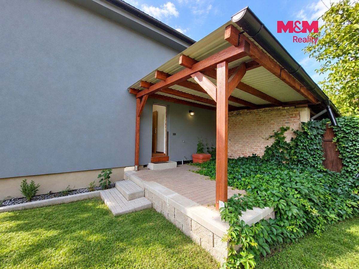Pronájem rodinného domu 143 m², pozemek 345 m² – fotografie 3
