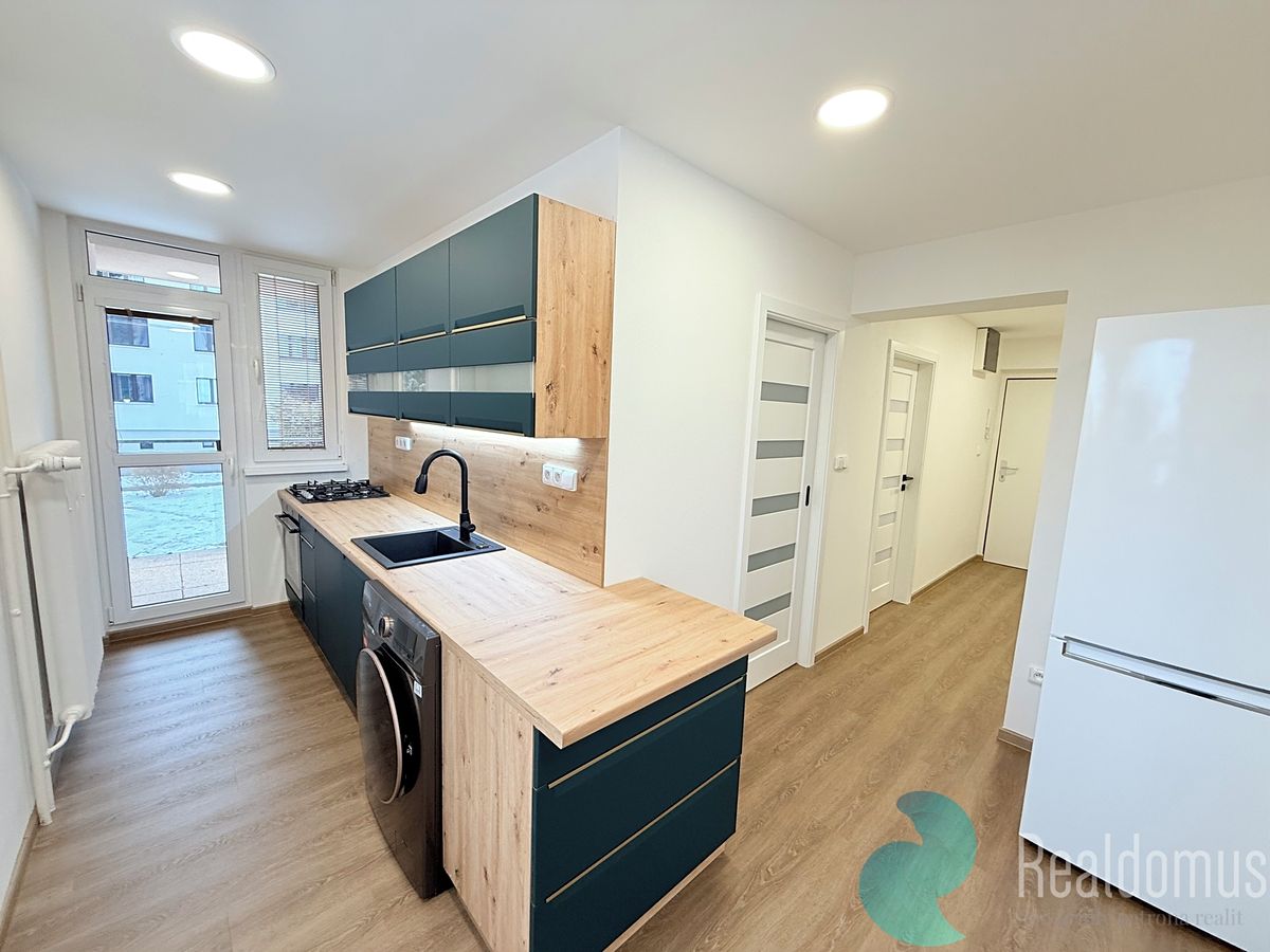 Pronájem bytu 3+kk 65 m² – fotografie 2