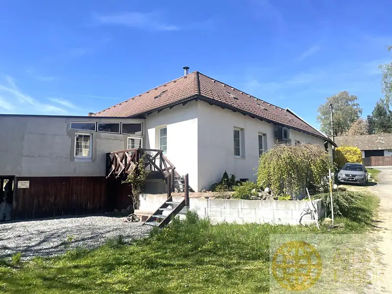 Pronájem bytu 2+kk 90 m², Opařany – náhled fotky 1
