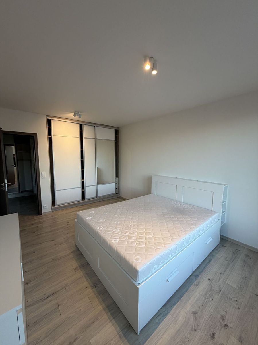 Pronájem bytu 2+kk 60 m² – fotografie 4