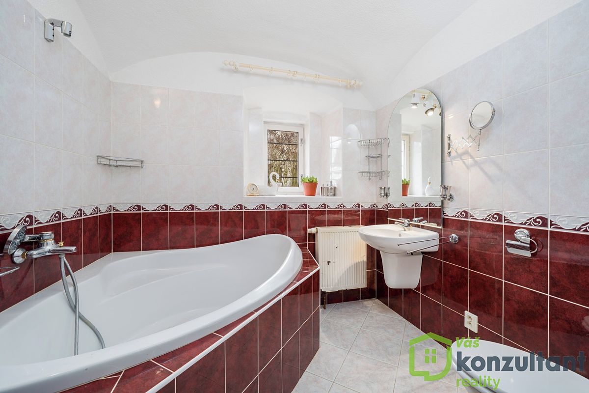 Prodej rodinného domu 120 m², pozemek 845 m² – fotografie 4