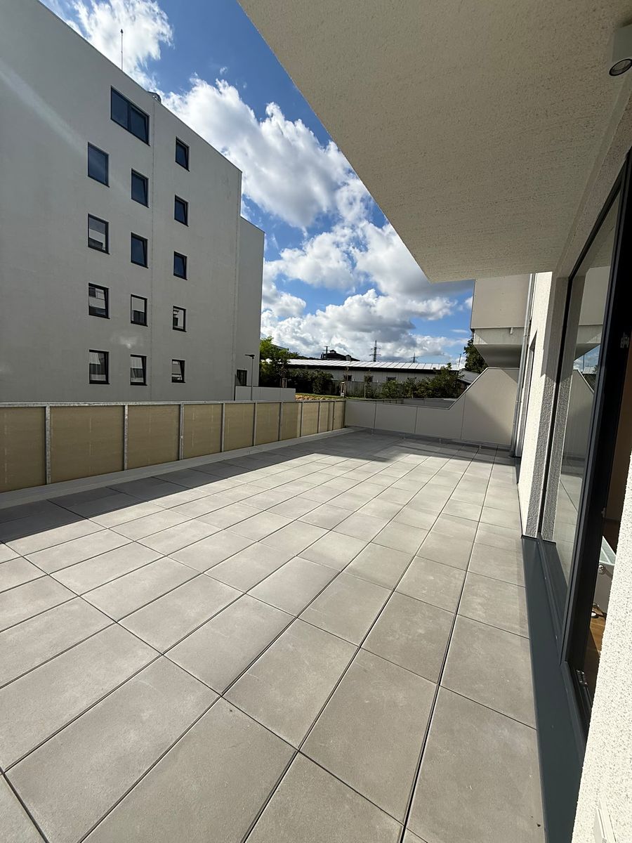 Pronájem bytu 2+kk 63 m² – fotografie 3