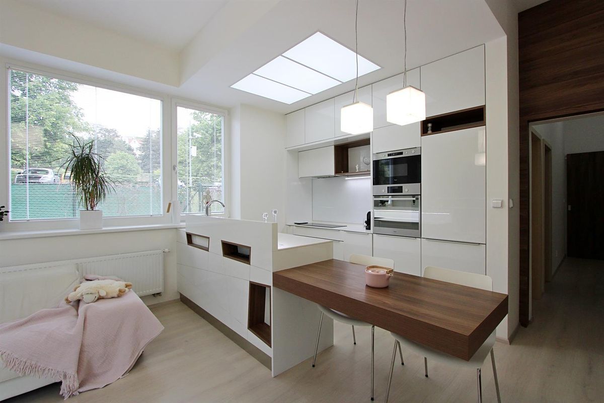 Pronájem bytu 2+kk 64 m² – fotografie 2