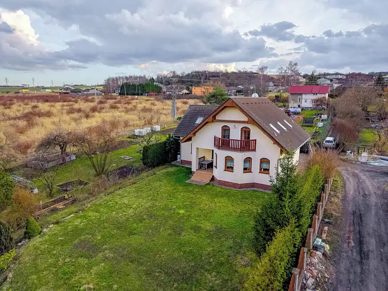 Prodej rodinného domu 121 m², pozemek 1339 m², Modlany – náhled fotky 3