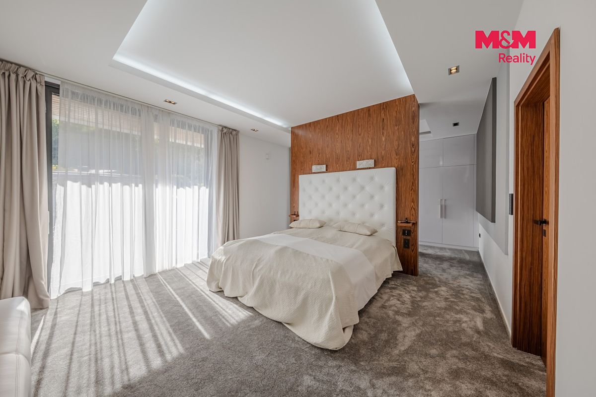 Prodej rodinného domu 276 m², pozemek 3217 m² – fotografie 4