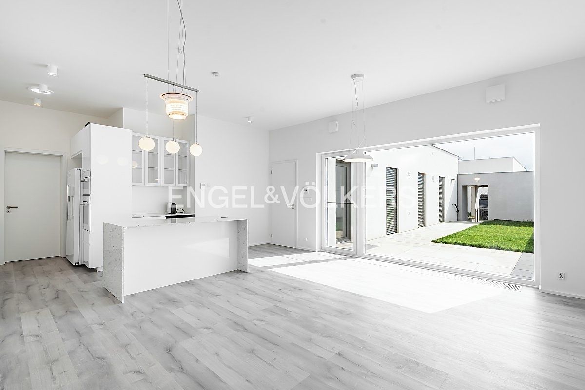 Pronájem rodinného domu 111 m², pozemek 264 m²