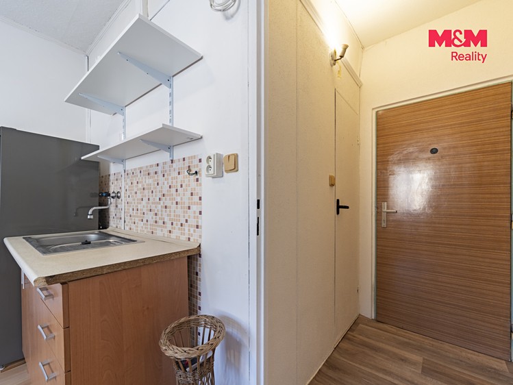 Wohnung 1+kk zum Kauf, 21 m² (4 von 14)