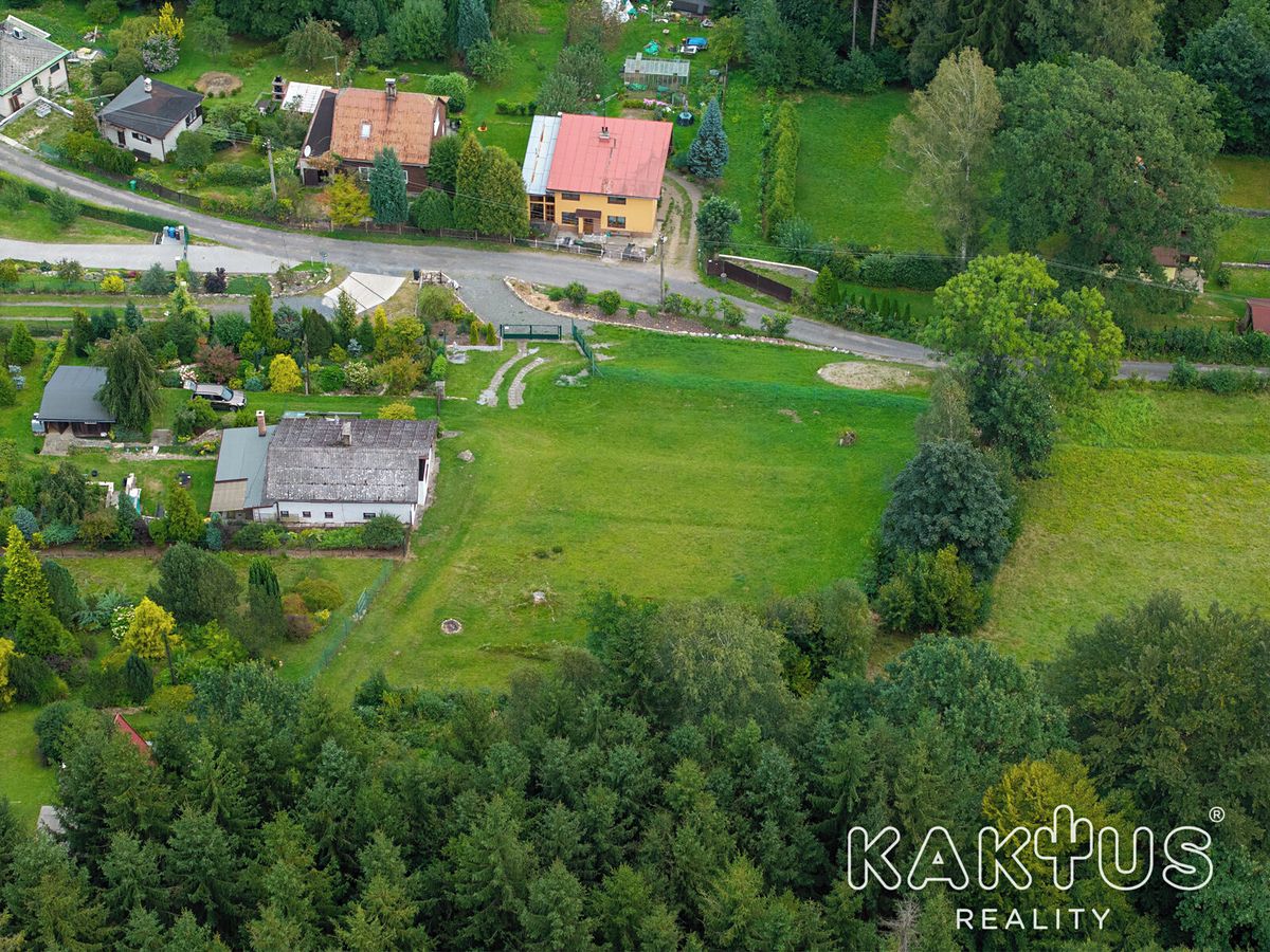 Prodej stavebního pozemku 1367 m²