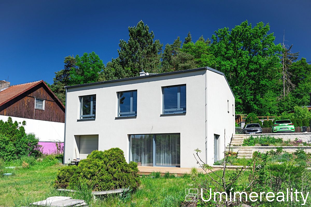 Prodej rodinného domu 161 m², pozemek 1704 m²