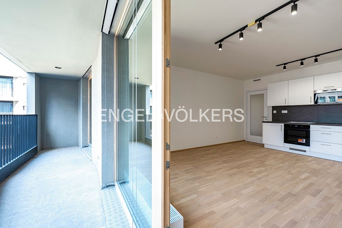 Pronájem bytu 3+kk 87 m² – fotografie 4