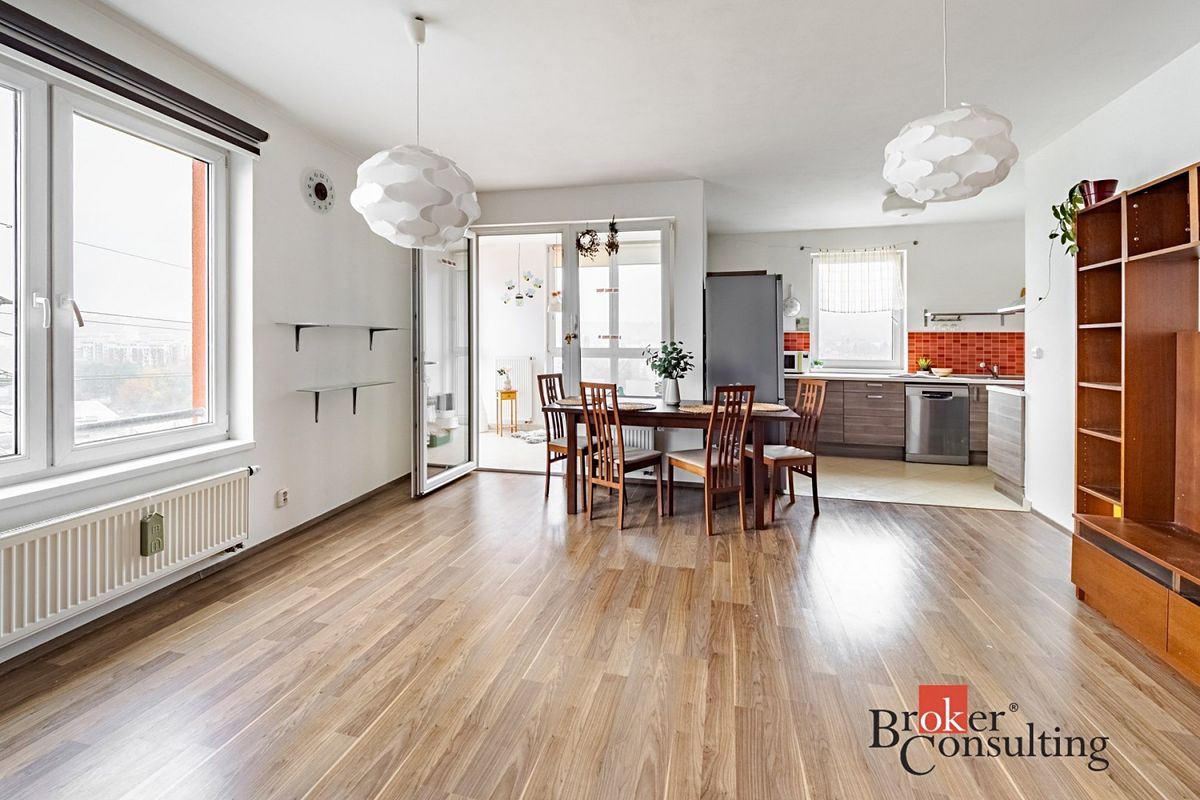 Pronájem bytu 3+kk 85 m²