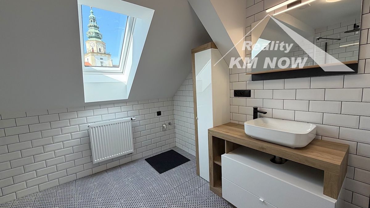 Pronájem bytu 3+kk 82 m² – fotografie 5