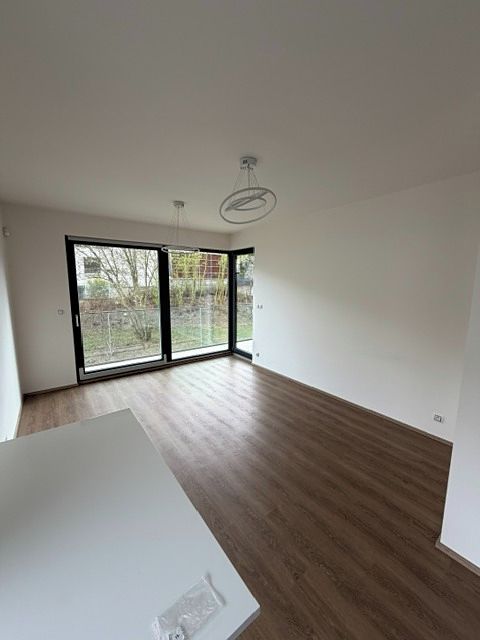 Pronájem bytu 2+kk 70 m² – fotografie 3