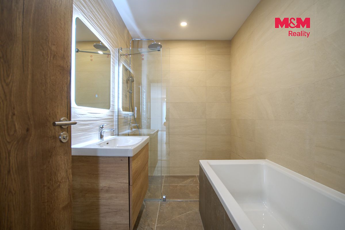 Prodej rodinného domu 114 m², pozemek 786 m² – fotografie 3