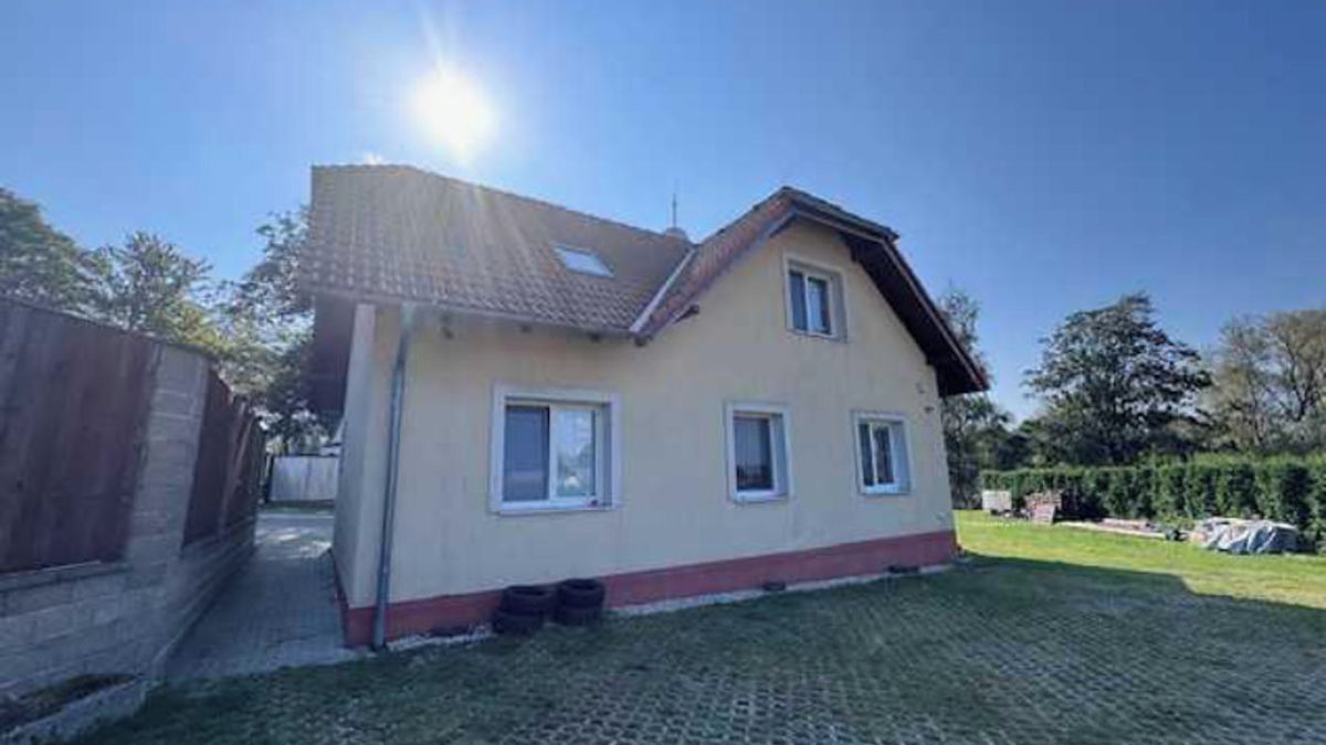 Dražba rodinného domu 260 m², pozemek 1869 m², Jindřichovice – fotka 1 z 3