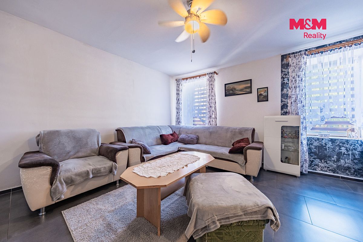 Prodej rodinného domu 137 m², pozemek 1148 m² – fotografie 4