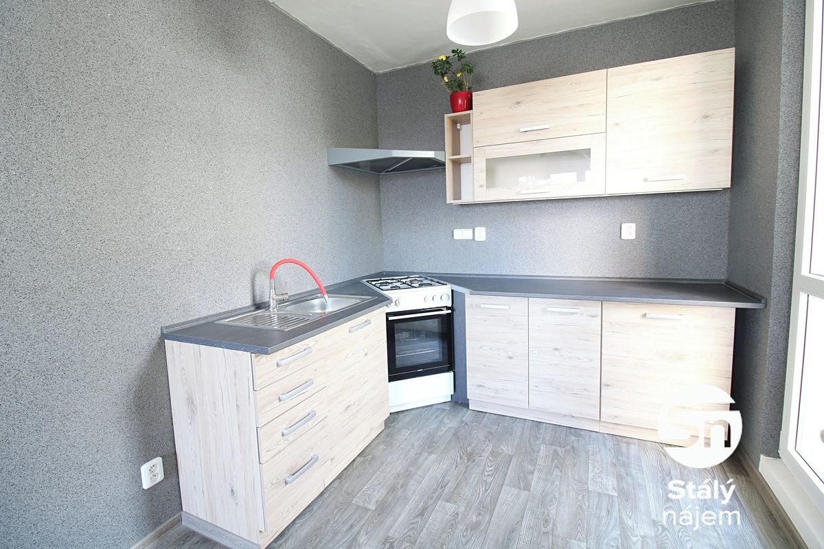 Pronájem bytu 2+kk 40 m² – fotografie 2