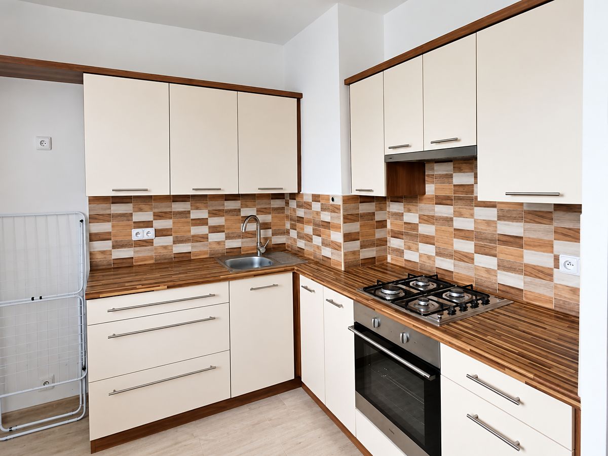 Pronájem bytu 1+1 35 m²