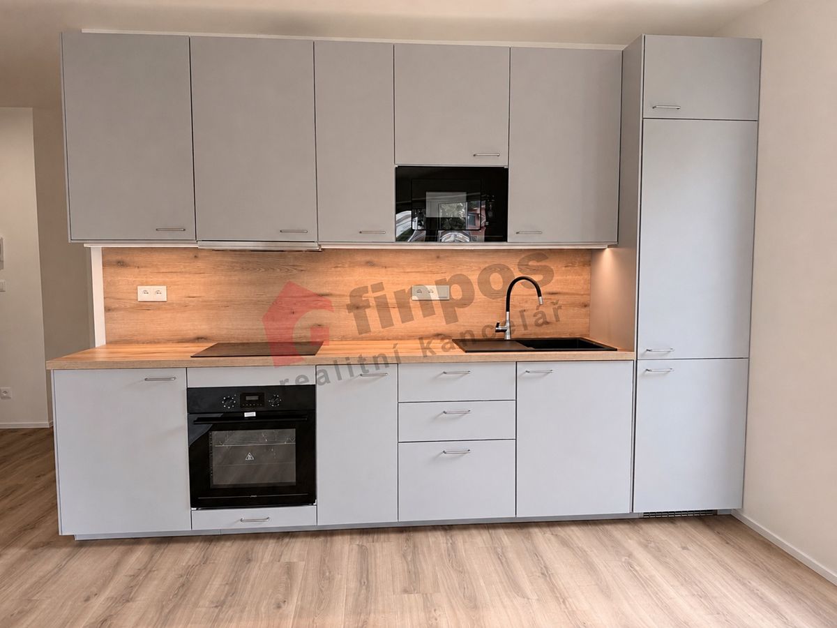 Pronájem bytu 2+kk 45 m² – fotografie 2