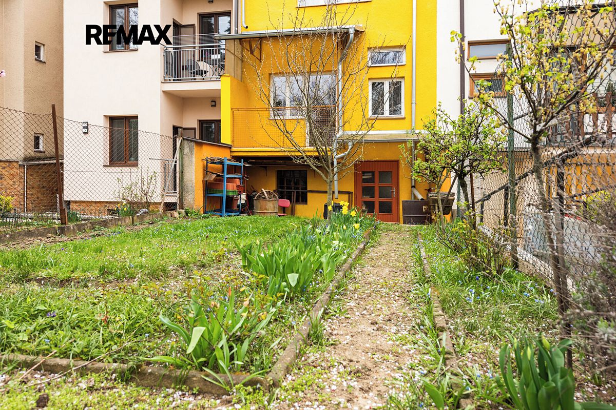 Prodej rodinného domu 192 m², pozemek 167 m² – fotografie 4