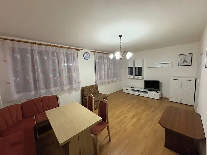 Prodej bytu 1+kk 35 m², Praha – náhled fotky 2