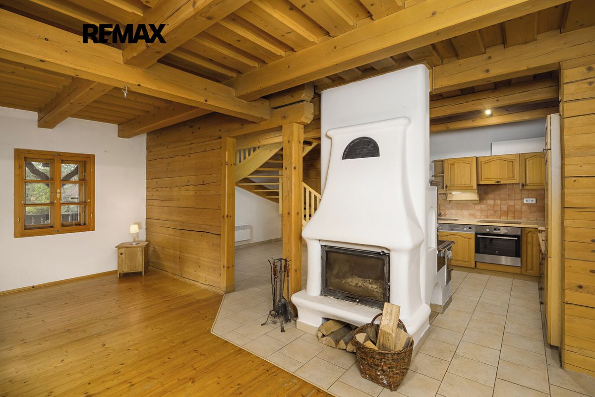 Prodej rodinného domu 140 m², pozemek 538 m² – fotografie 3