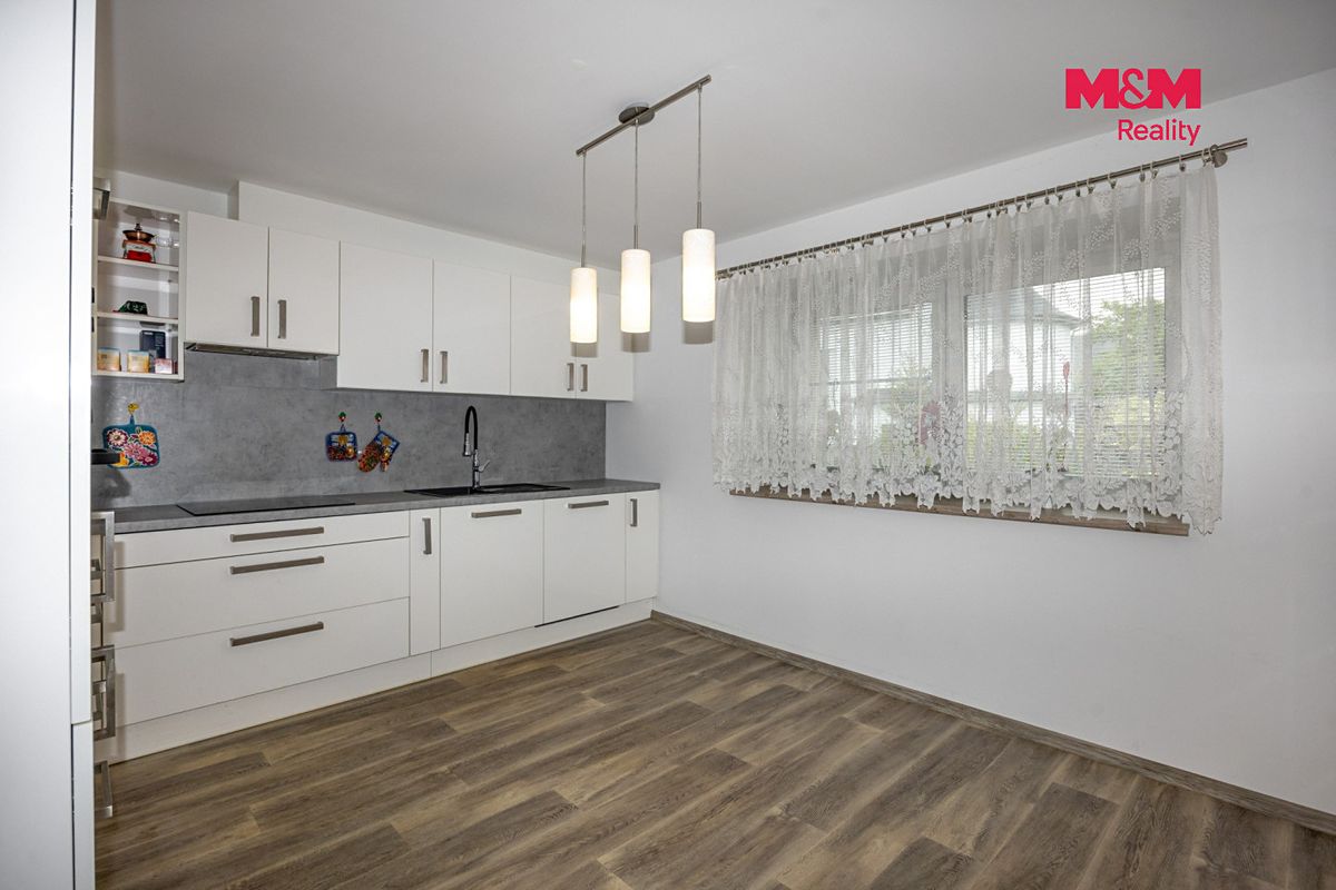Prodej rodinného domu 130 m², pozemek 362 m² – fotografie 4