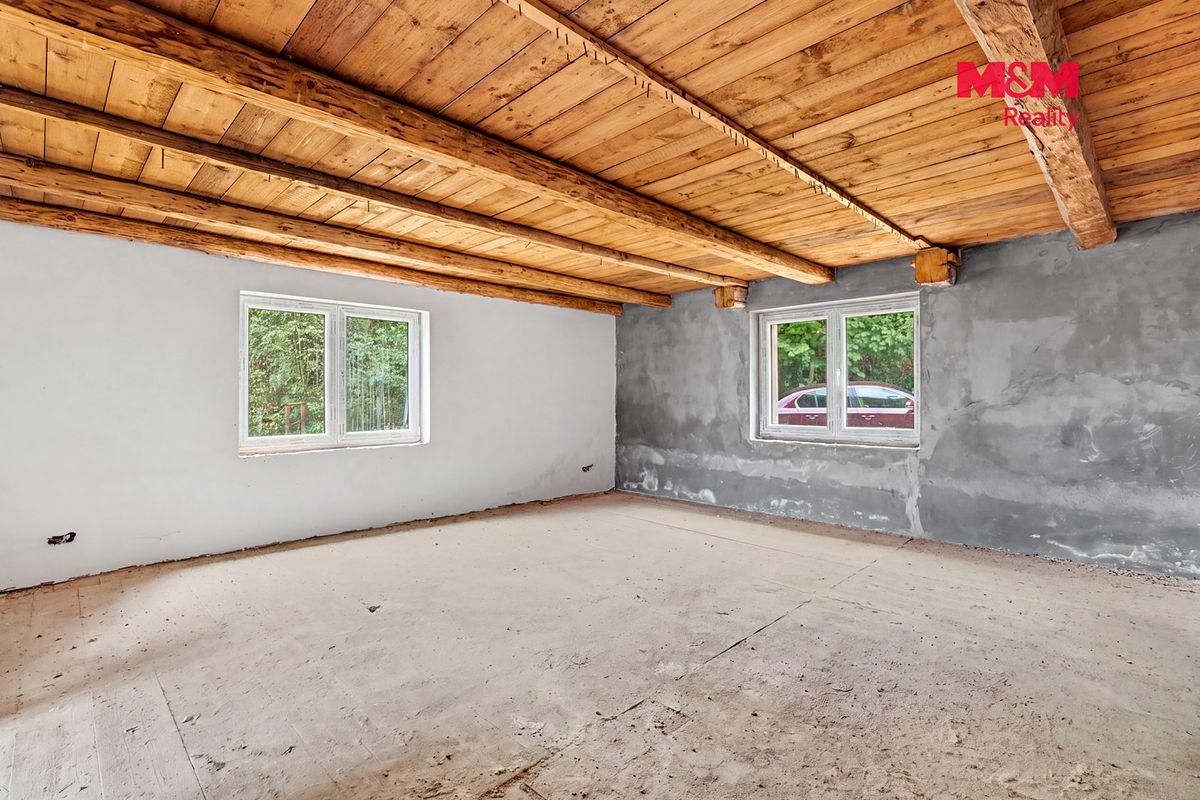 Prodej rodinného domu 268 m², pozemek 1187 m² – fotografie 3