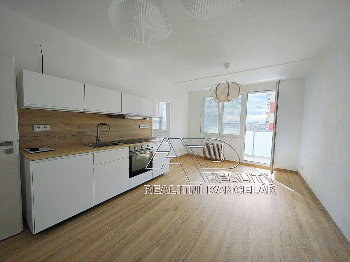 Pronájem bytu 2+kk 49 m² – fotografie 3