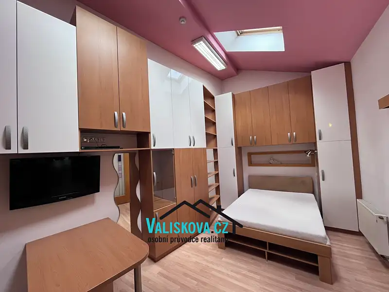 Pronájem bytu 1+kk 25 m², Kroměříž – náhled fotky 2