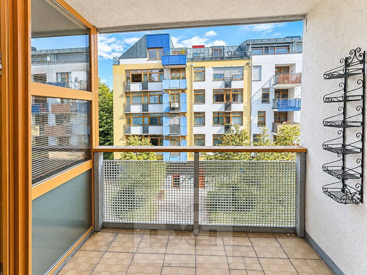 Pronájem bytu 1+kk 43 m² – fotografie 3
