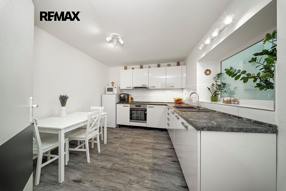 Prodej rodinného domu 79 m², pozemek 534 m² – fotografie 3
