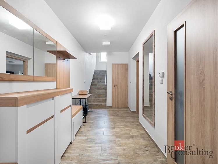 Prodej domu, 178 m² (27 z 40)