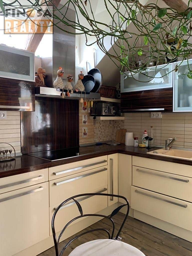 Pronájem bytu 2+kk 90 m²