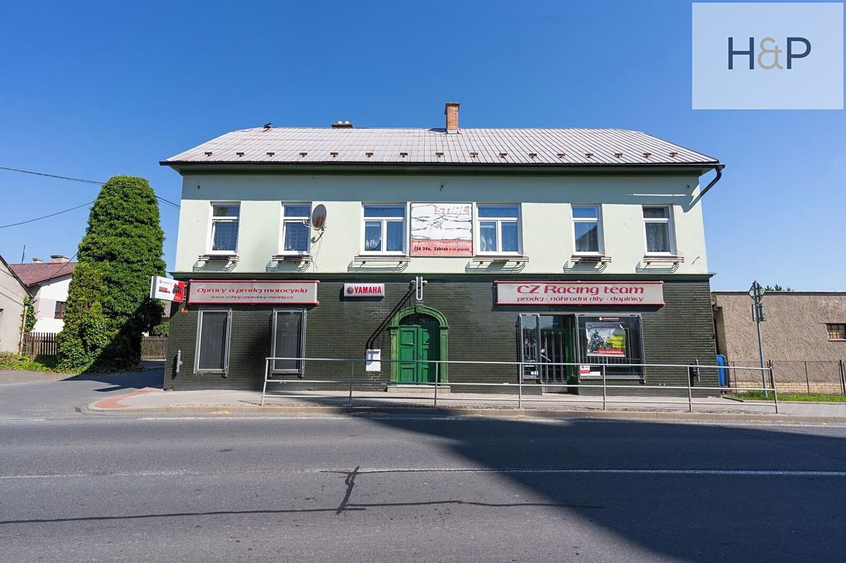 Prodej rodinného domu 250 m², pozemek 332 m²