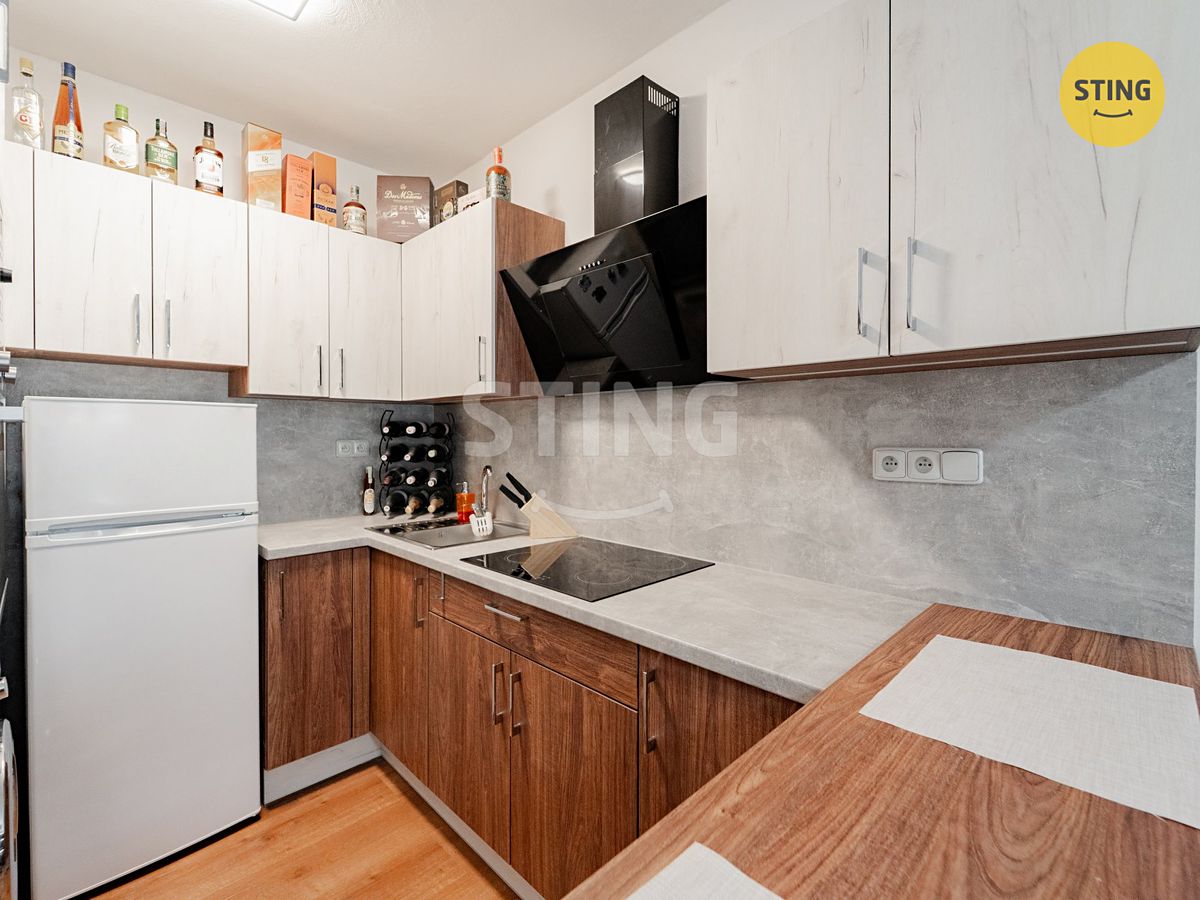 Pronájem bytu 2+kk 36 m² – fotografie 3
