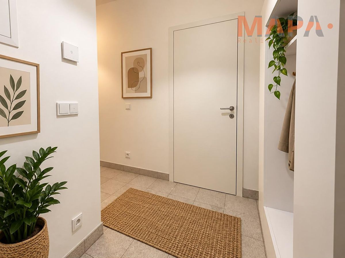 Pronájem bytu 2+kk 44 m² – fotografie 3
