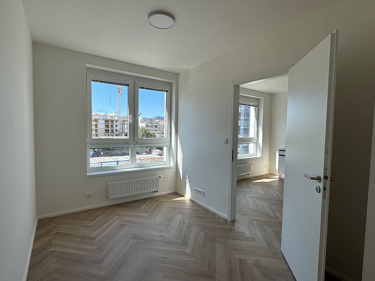 Pronájem bytu 2+kk 36 m² – fotografie 4