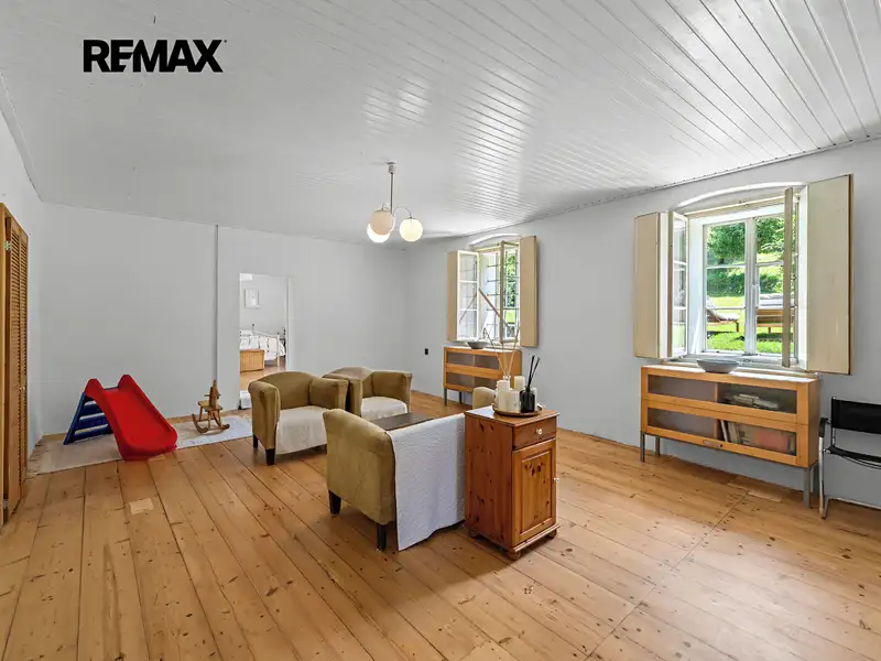 Prodej rodinného domu 210 m², pozemek 1114 m², Roztoky – náhled fotky 3
