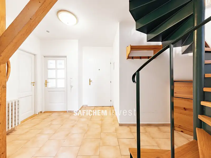 Prodej bytu 2+1 104 m², Praha – náhled fotky 2