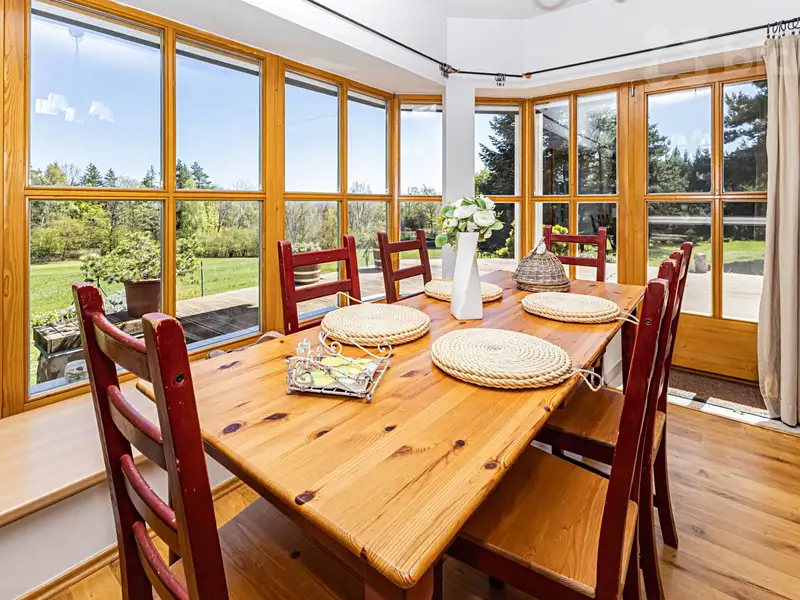 Prodej rodinného domu 250 m², pozemek 11733 m², Kolinec – náhled fotky 3